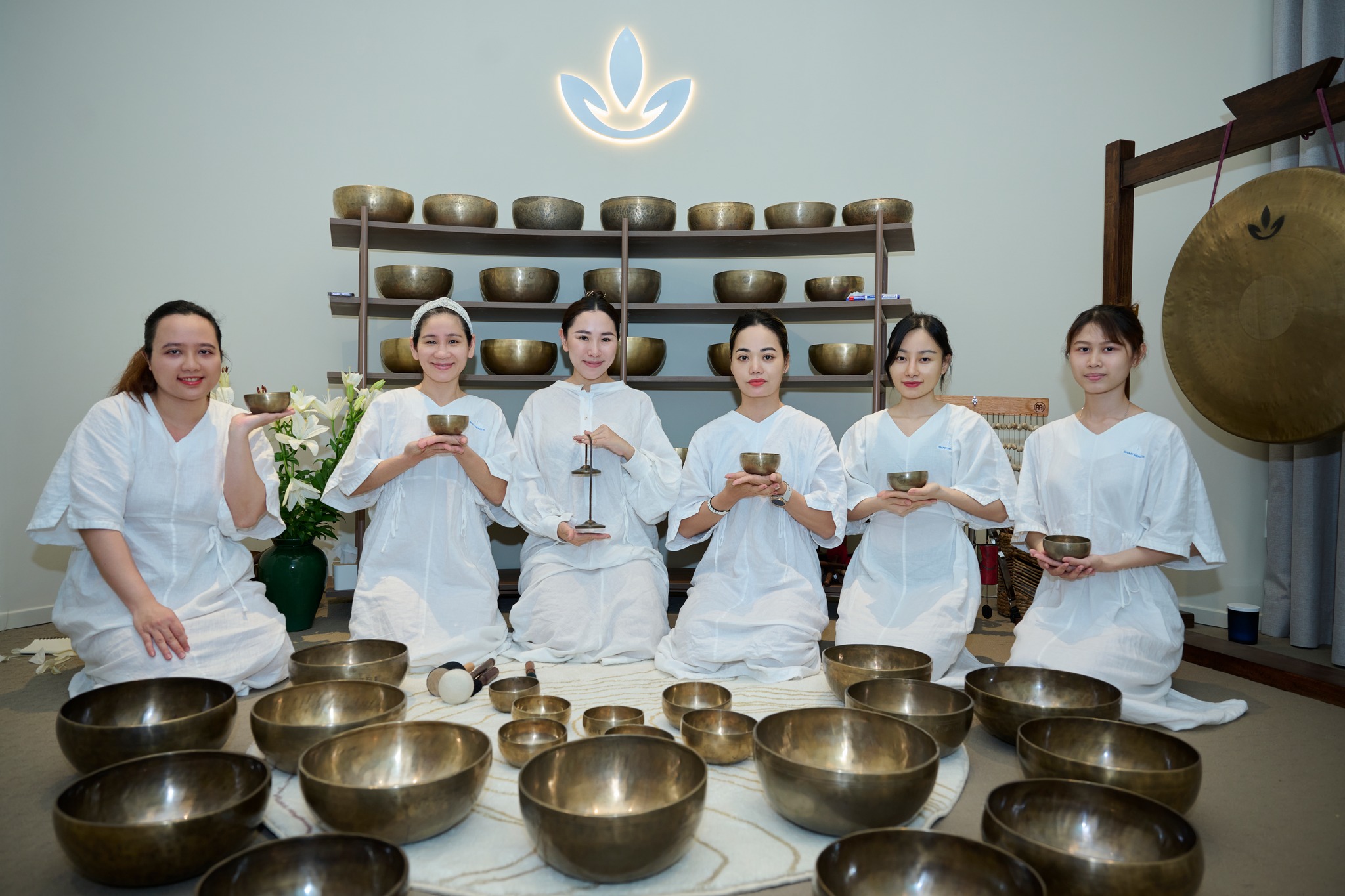 kết thúc khóa học chuông tháng 7 Shan Healing