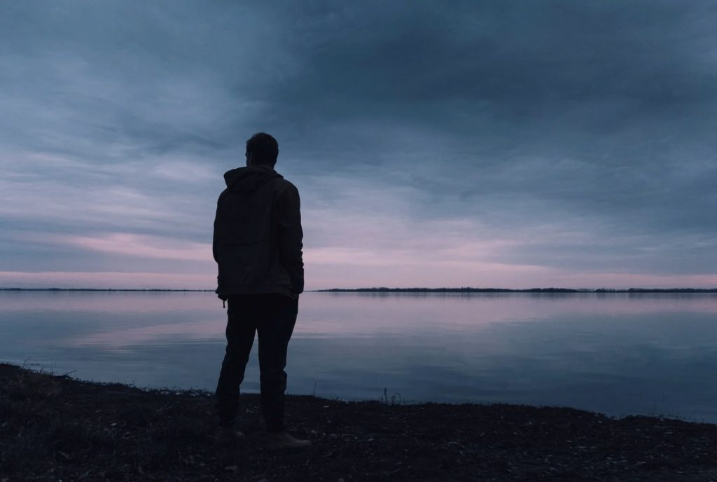 Cách vượt qua suy sụp tinh thần