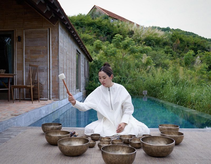 Thiền định kết hợp với chuông xoay