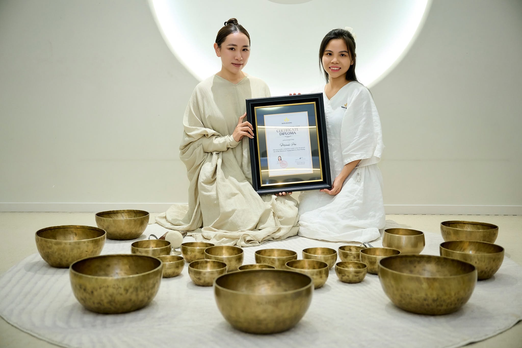 kết thúc khóa học chuông giữa tháng 7 tại SHAN Healing